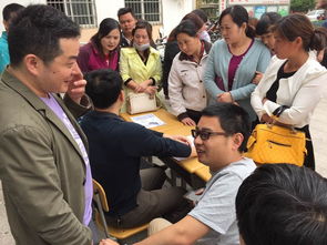 志愿服務(wù)進社區(qū) 教育咨詢面對面 ——區(qū)八中黨員骨干教師進社區(qū)開展教育咨詢活動